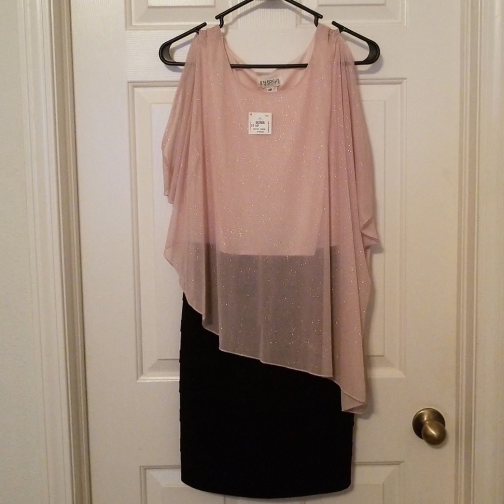 🆕️ NWT Cold Shoulder Pink Sparkle Dress👗